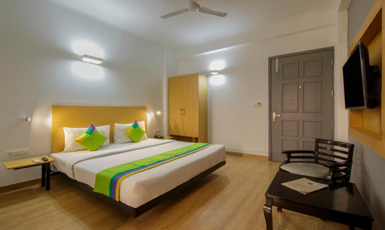 FabHotel Noida Express Exterior foto