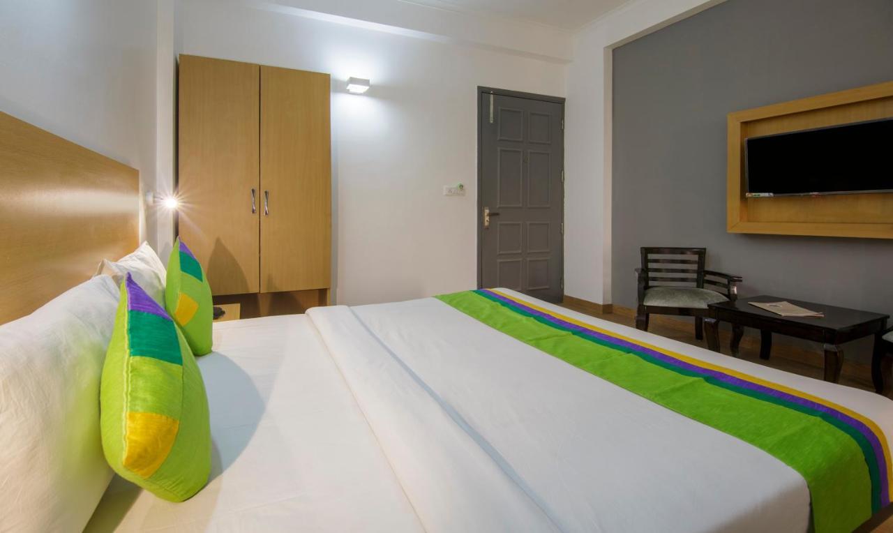 FabHotel Noida Express Exterior foto