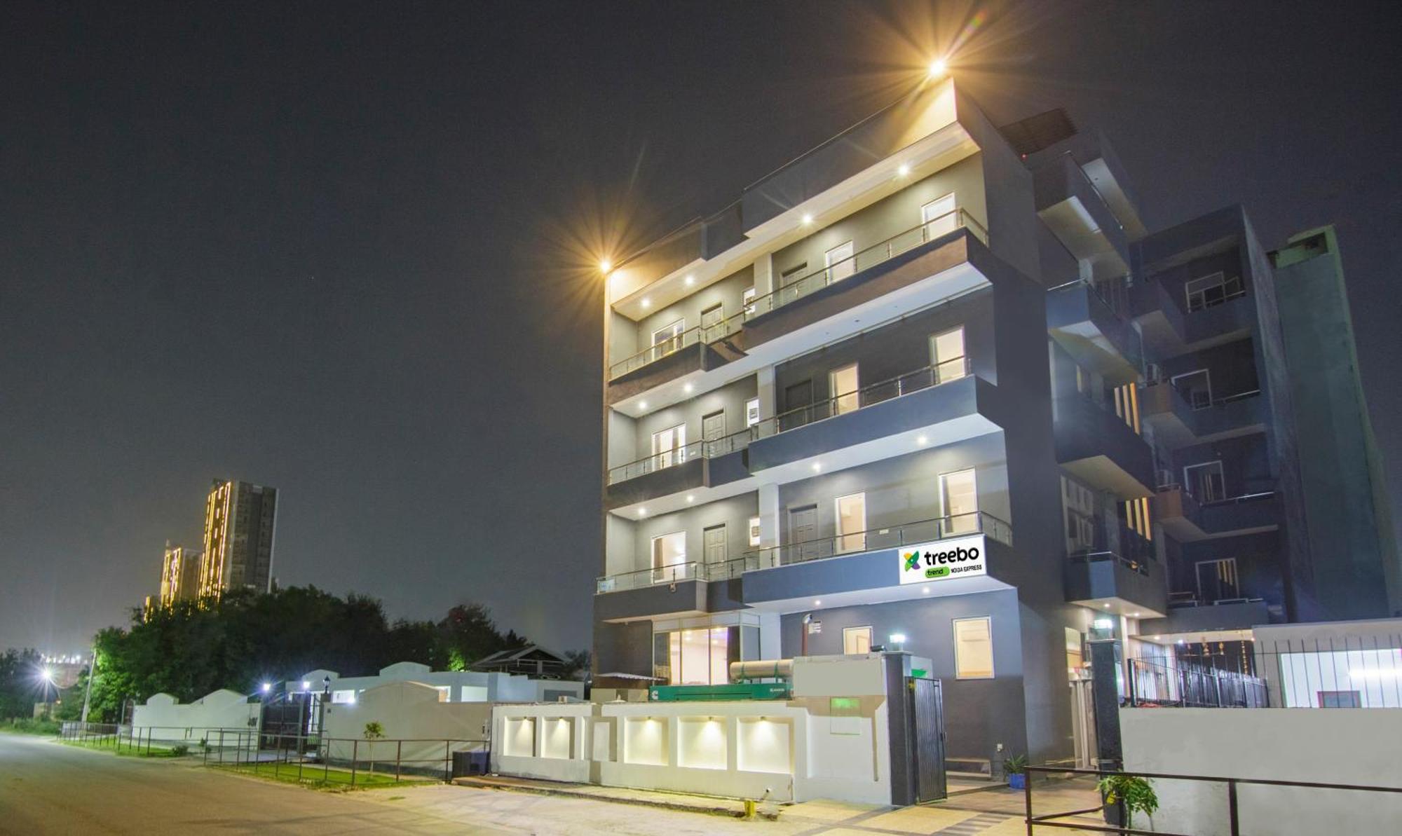 FabHotel Noida Express Exterior foto